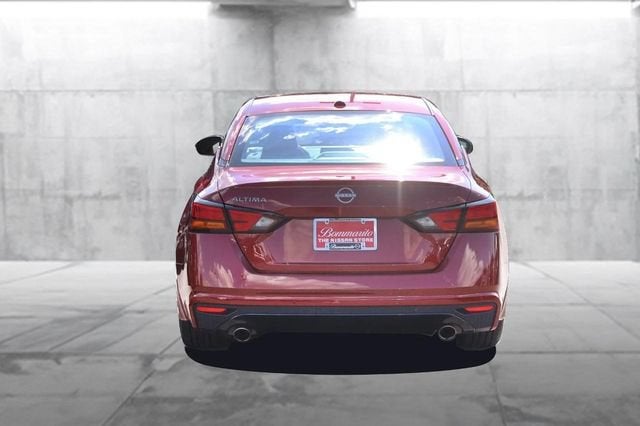 2025 Nissan Altima SR