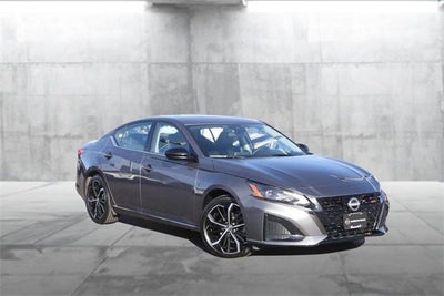 2025 Nissan Altima SR