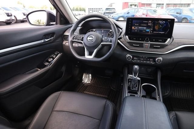 2025 Nissan Altima SL