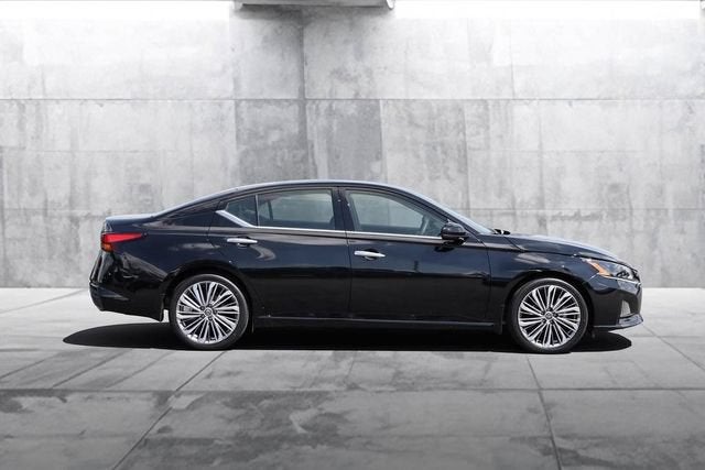 2025 Nissan Altima SL