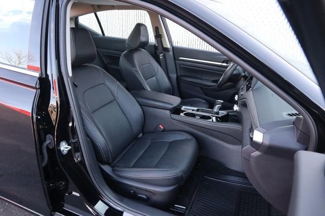 2025 Nissan Altima SL