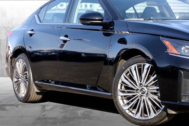 2025 Nissan Altima SL