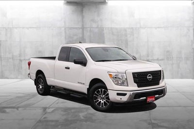 2024 Nissan Titan SV