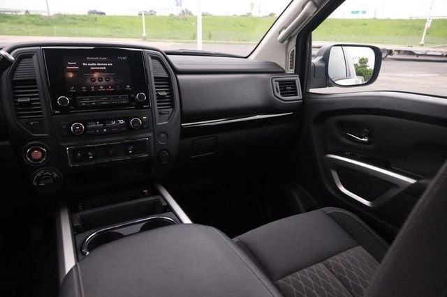 2024 Nissan Titan SV