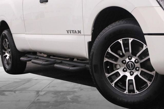 2024 Nissan Titan SV
