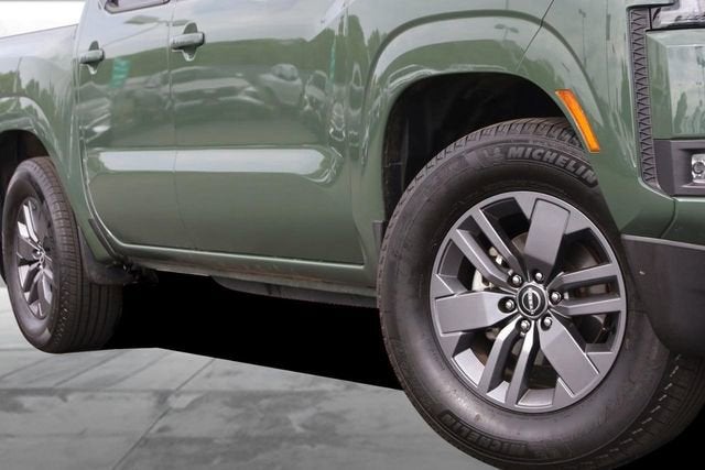 2025 Nissan Frontier SV