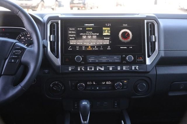 2025 Nissan Frontier SV