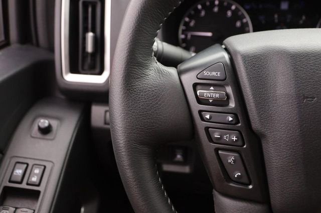 2025 Nissan Frontier SL