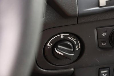 2025 Nissan Frontier SL