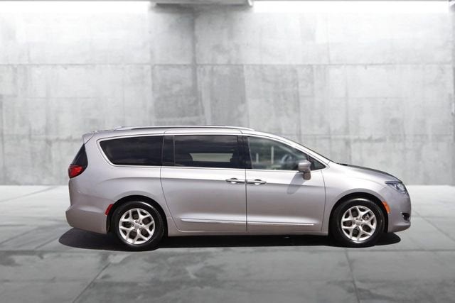 2019 Chrysler Pacifica Touring L Plus