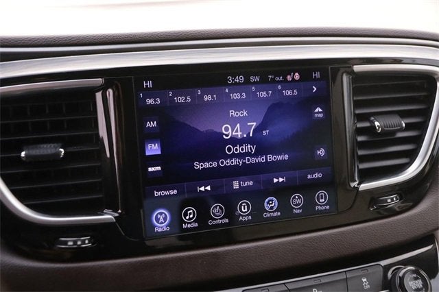 2017 Chrysler Pacifica Touring-L Plus