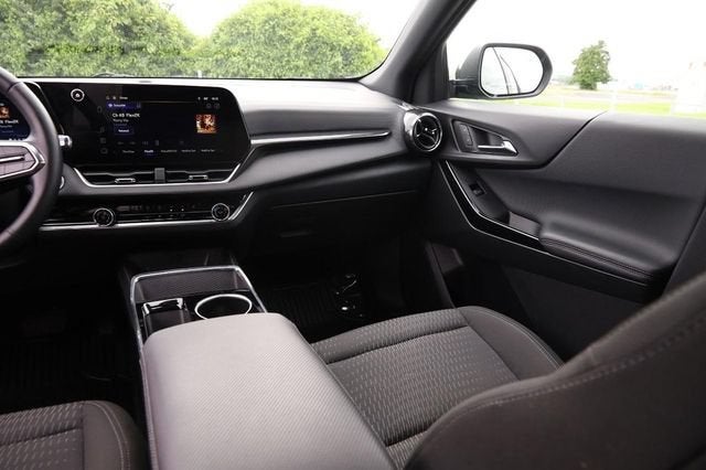 2025 Chevrolet Equinox FWD LT