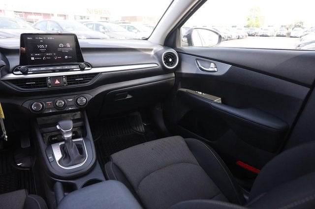 2023 Kia Forte LX