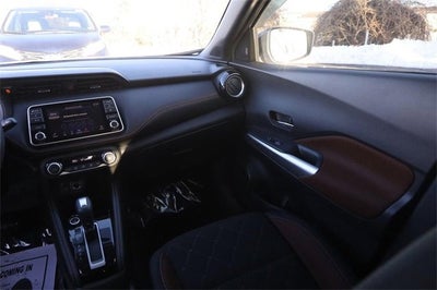 2019 Nissan Kicks SR