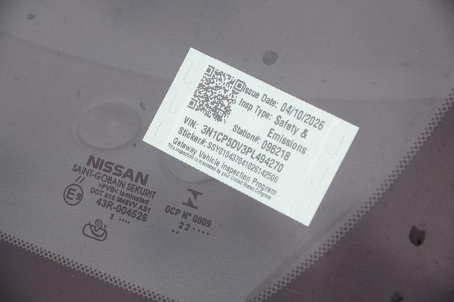 2023 Nissan Kicks SR