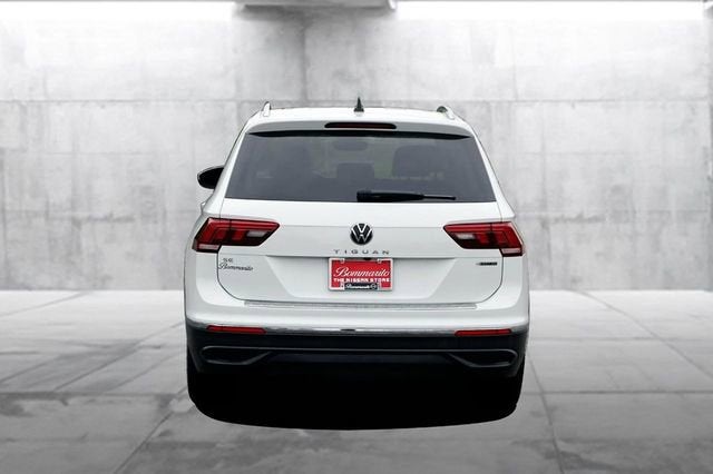 2022 Volkswagen Tiguan SE