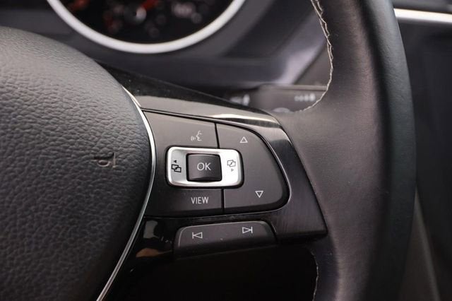 2020 Volkswagen Tiguan SE R-Line Black