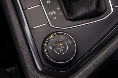 2020 Volkswagen Tiguan SE R-Line Black