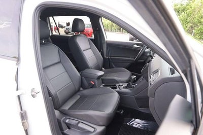 2020 Volkswagen Tiguan SE R-Line Black