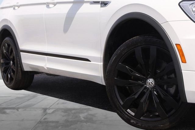 2020 Volkswagen Tiguan SE R-Line Black
