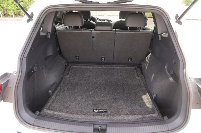 2020 Volkswagen Tiguan SE R-Line Black