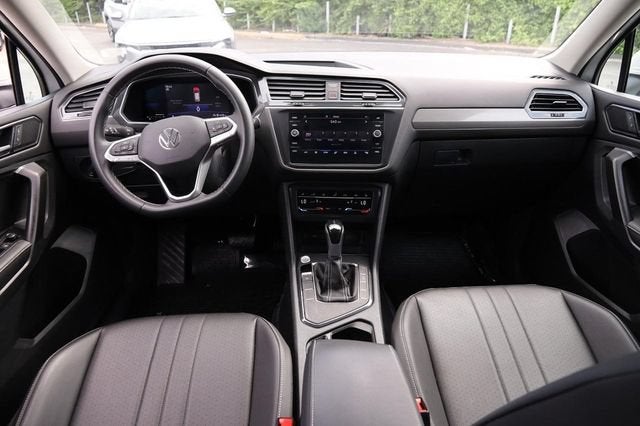 2023 Volkswagen Tiguan SE