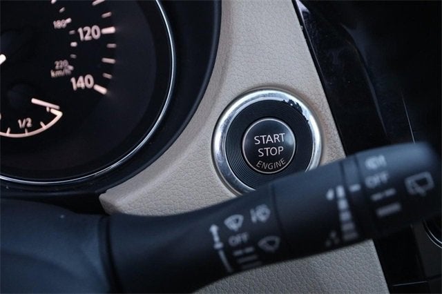 2020 Nissan Rogue SL