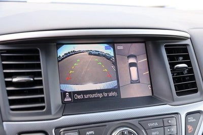 2017 Nissan Pathfinder SL