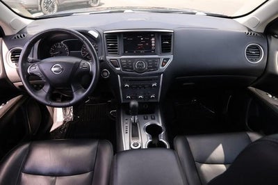 2017 Nissan Pathfinder SL