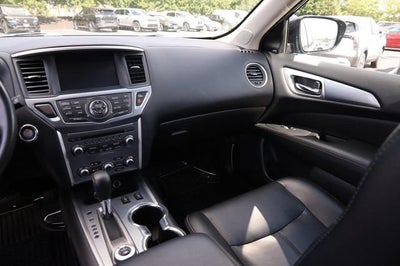2017 Nissan Pathfinder SL