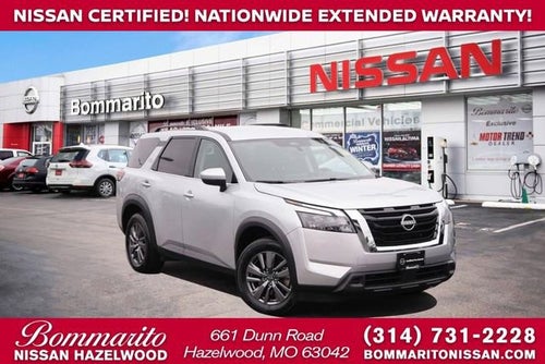 2025 Nissan Pathfinder SV