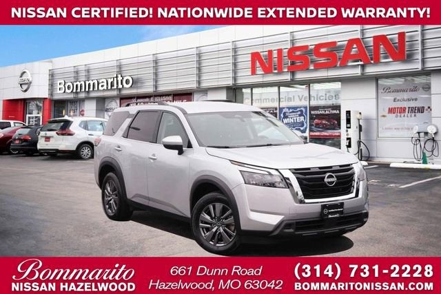 2025 Nissan Pathfinder SV