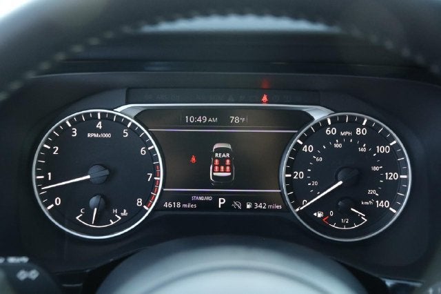 2025 Nissan Pathfinder SV