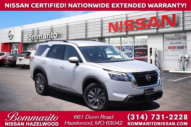 2025 Nissan Pathfinder SV