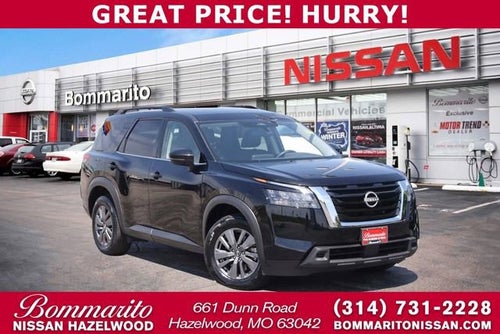 2025 Nissan Pathfinder SV