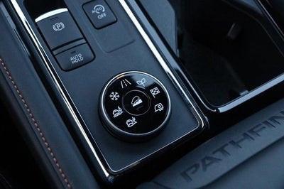 2025 Nissan Pathfinder Rock Creek