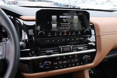 2025 Nissan Pathfinder Platinum