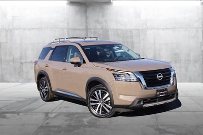 2024 Nissan Pathfinder Platinum