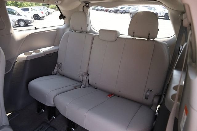 2017 Toyota Sienna Base