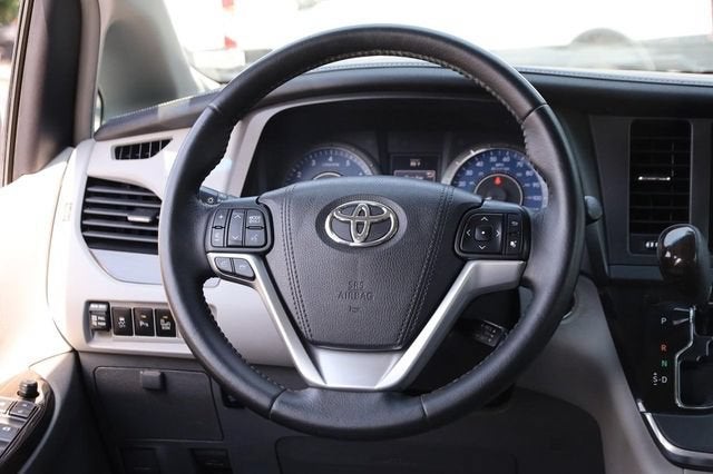 2017 Toyota Sienna Base