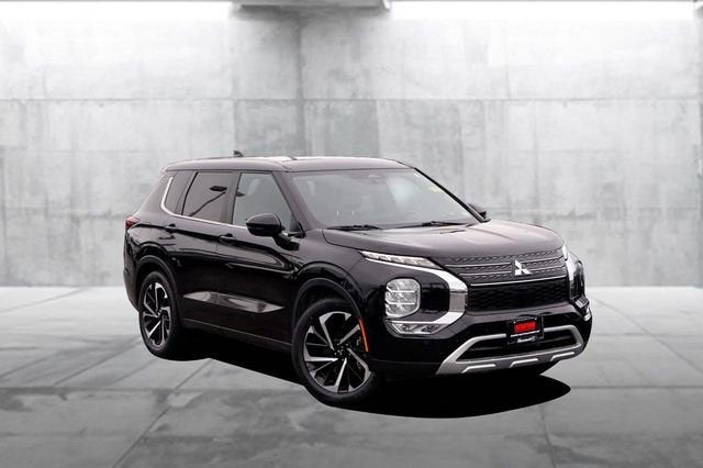 2024 Mitsubishi Outlander SE Black Edition