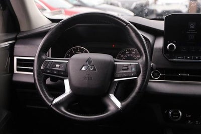 2024 Mitsubishi Outlander SE Black Edition