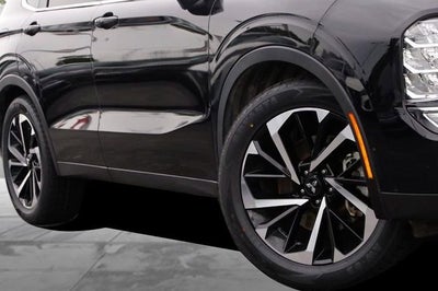 2024 Mitsubishi Outlander SE Black Edition