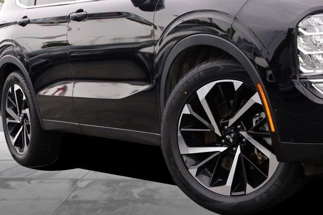 2024 Mitsubishi Outlander SE Black Edition