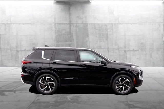 2024 Mitsubishi Outlander SE Black Edition