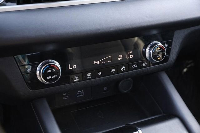 2024 Mitsubishi Outlander SE Black Edition