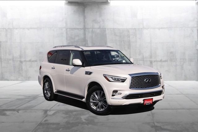 2024 INFINITI QX80 LUXE