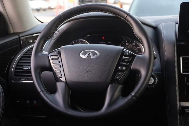 2024 INFINITI QX80 LUXE