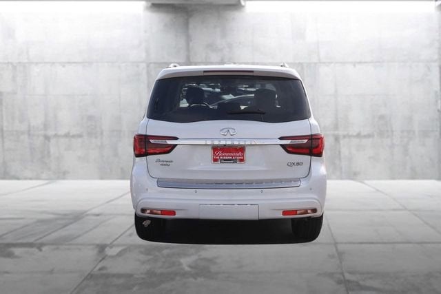 2024 INFINITI QX80 LUXE