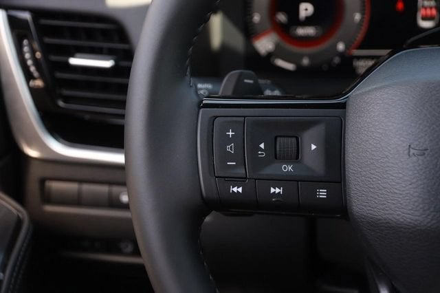 2025 Nissan Rogue SL